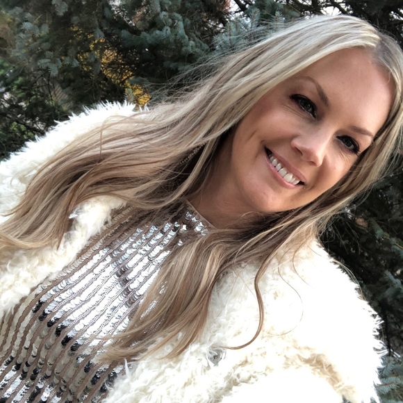 Meet your Posher, Kristi - Picture 2 of 2